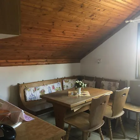 Apartamento Anemos Vrasná