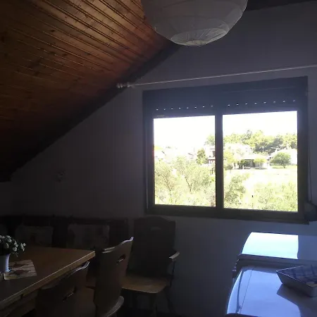 Apartamento Anemos Vrasná